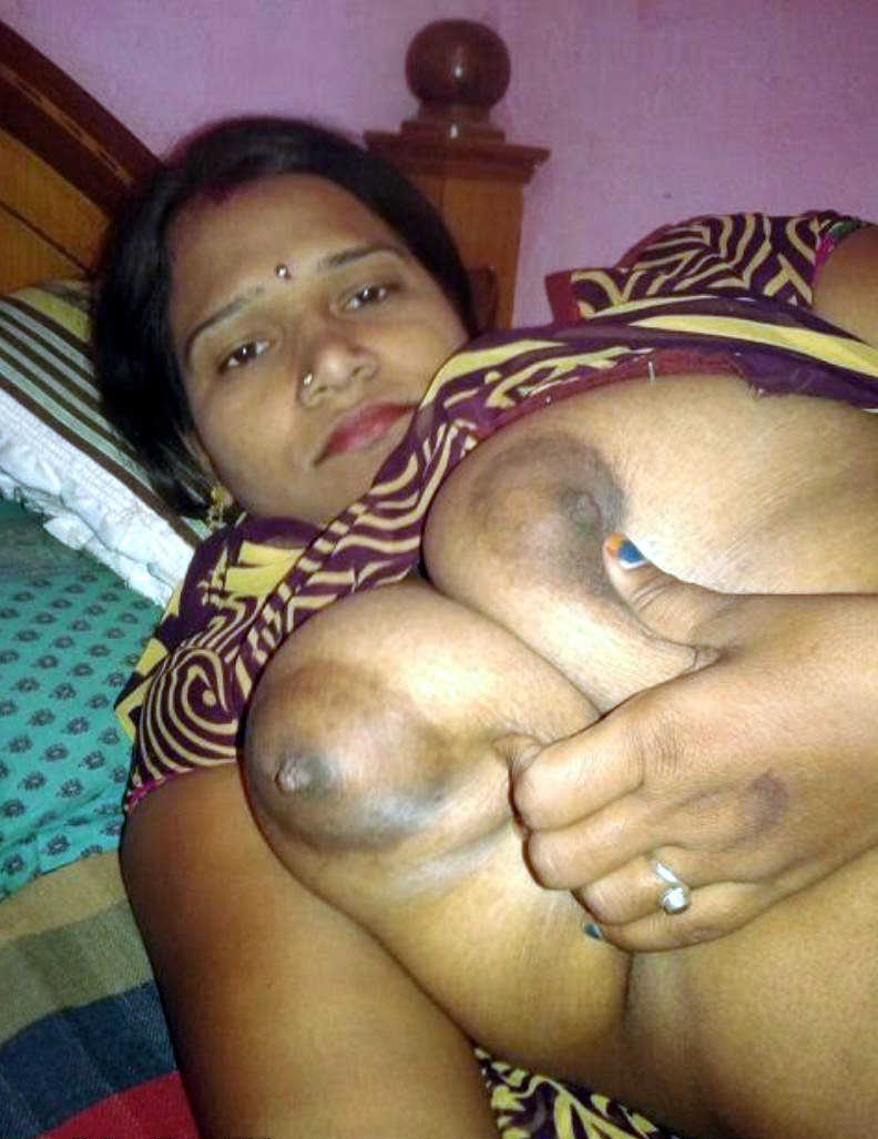 Desi indian aunty big nipples