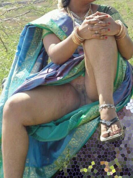 Desi aunties nude saree photos