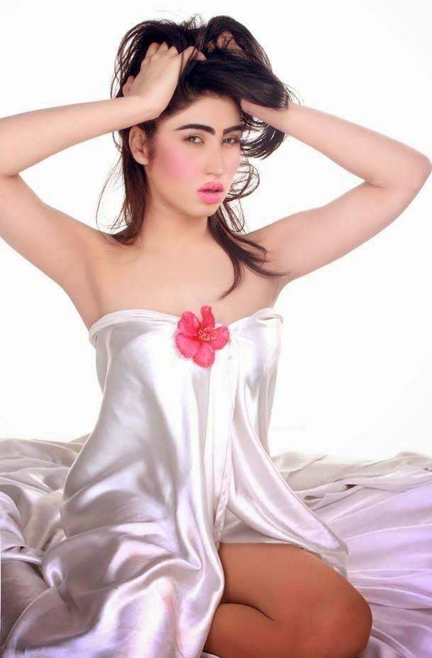 Pakistani sexy model nude photoshoot