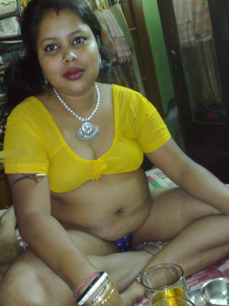 Indian aunty porn pic
