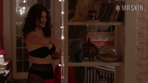 Naked idina menzel with sexy body an boobs