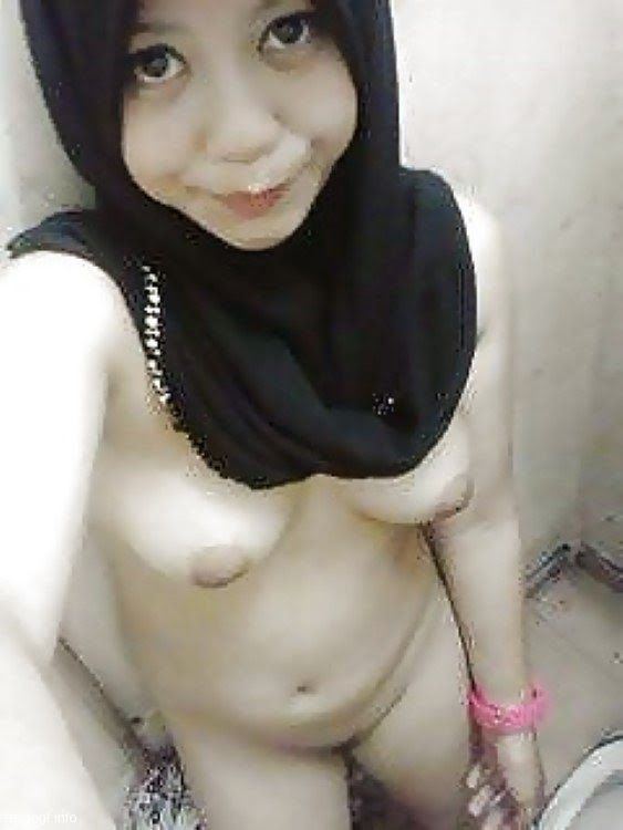 Asian hijab nude pic