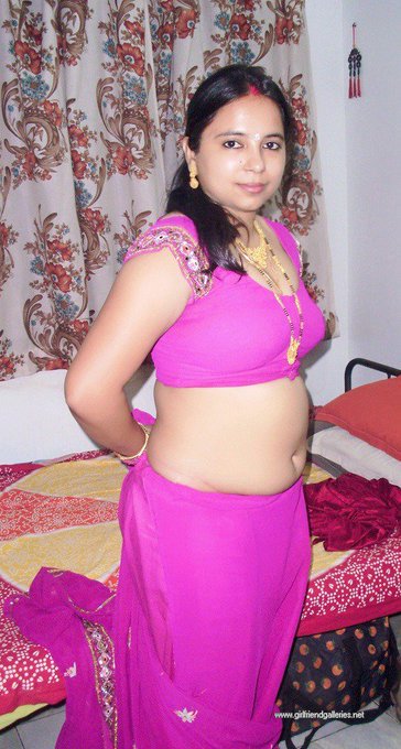 Desi bhabhi hot blouse