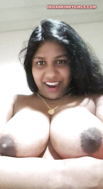 Big nude aunty indian boobs