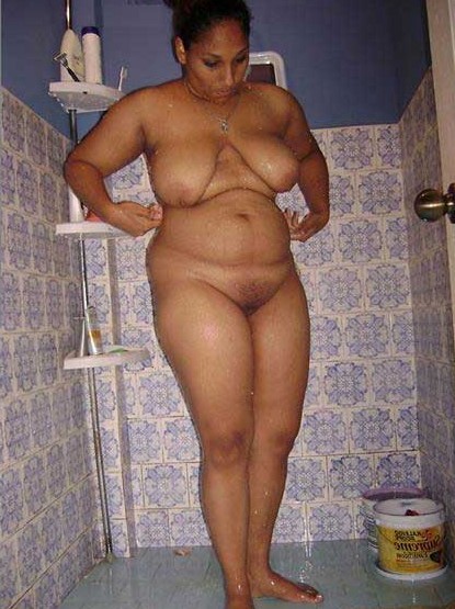 Aunty fully naked photo