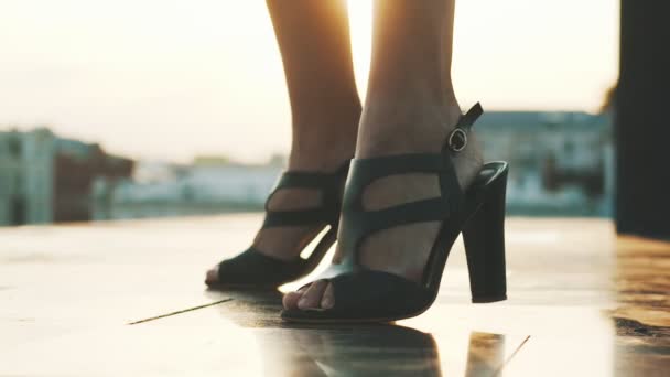 Skinny legs high heels