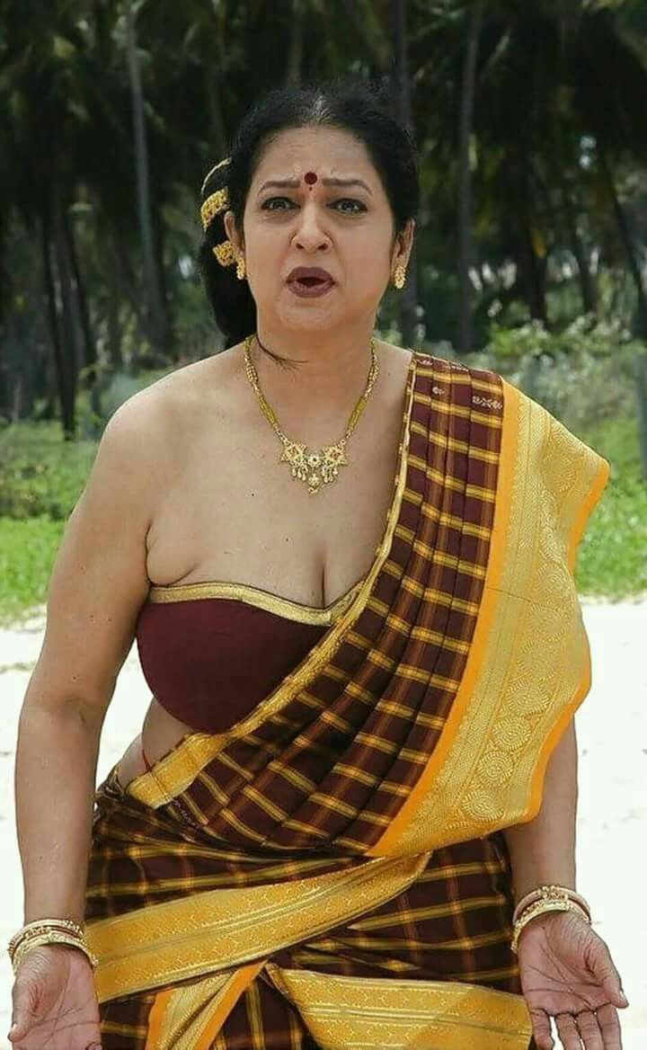 Indian old aunty hot photos