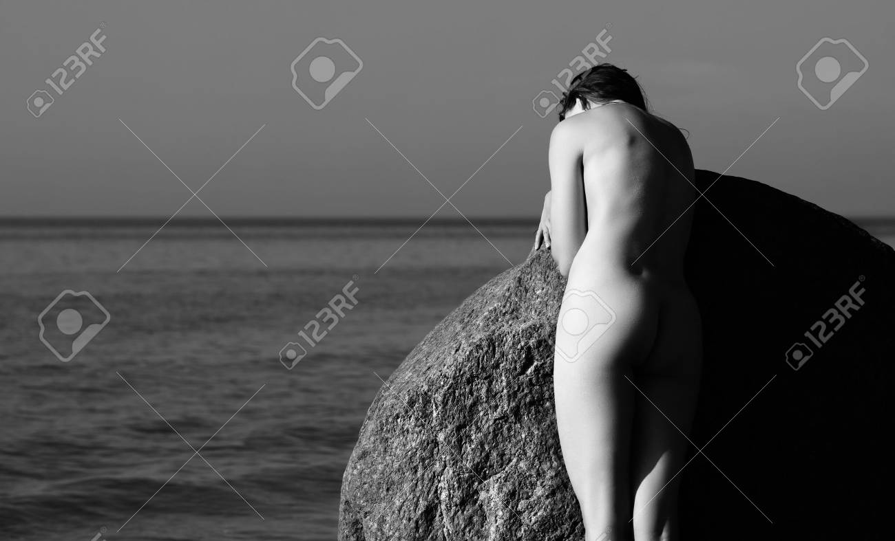 Young naturist black sea girls