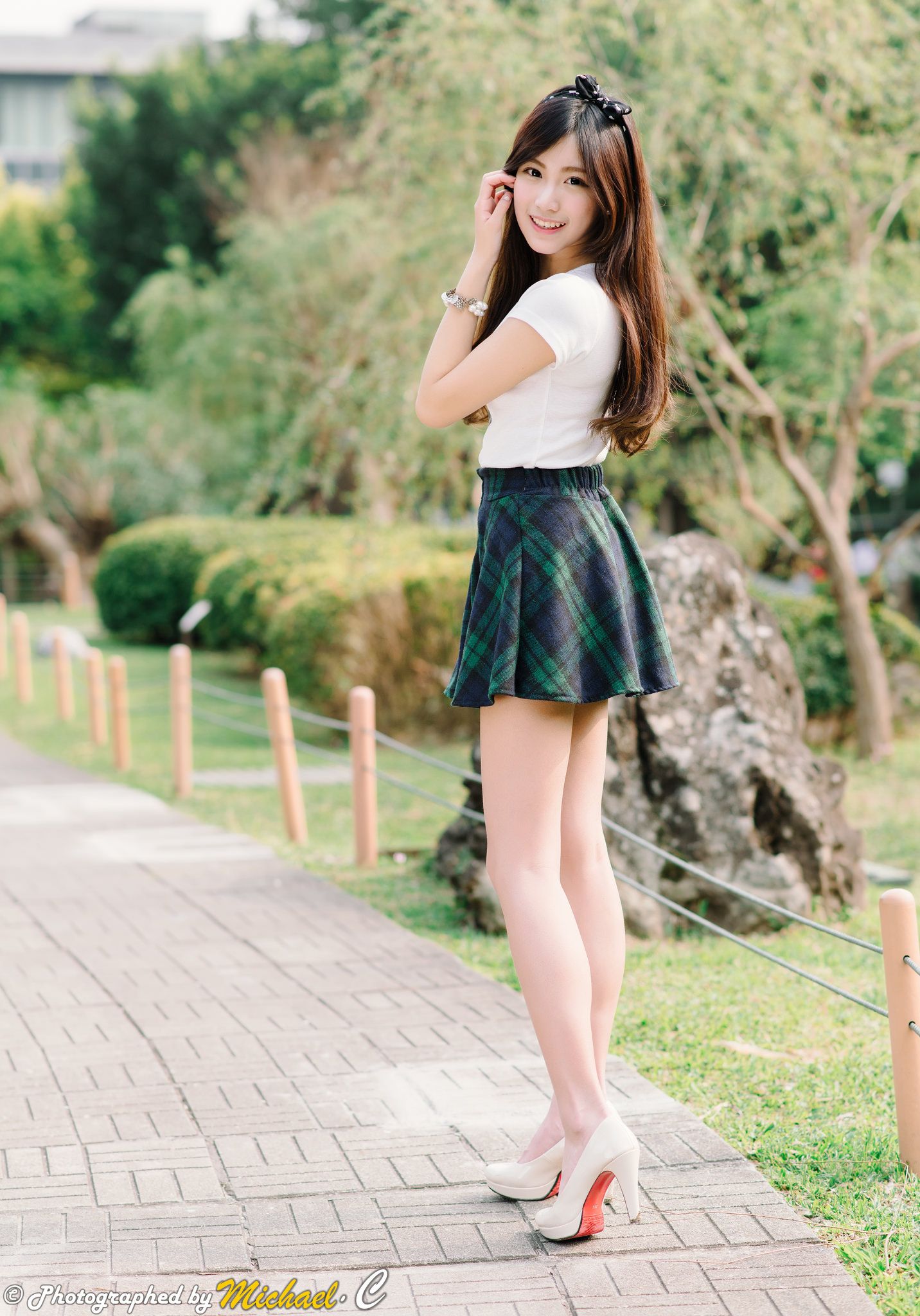 Asian girls short skirts