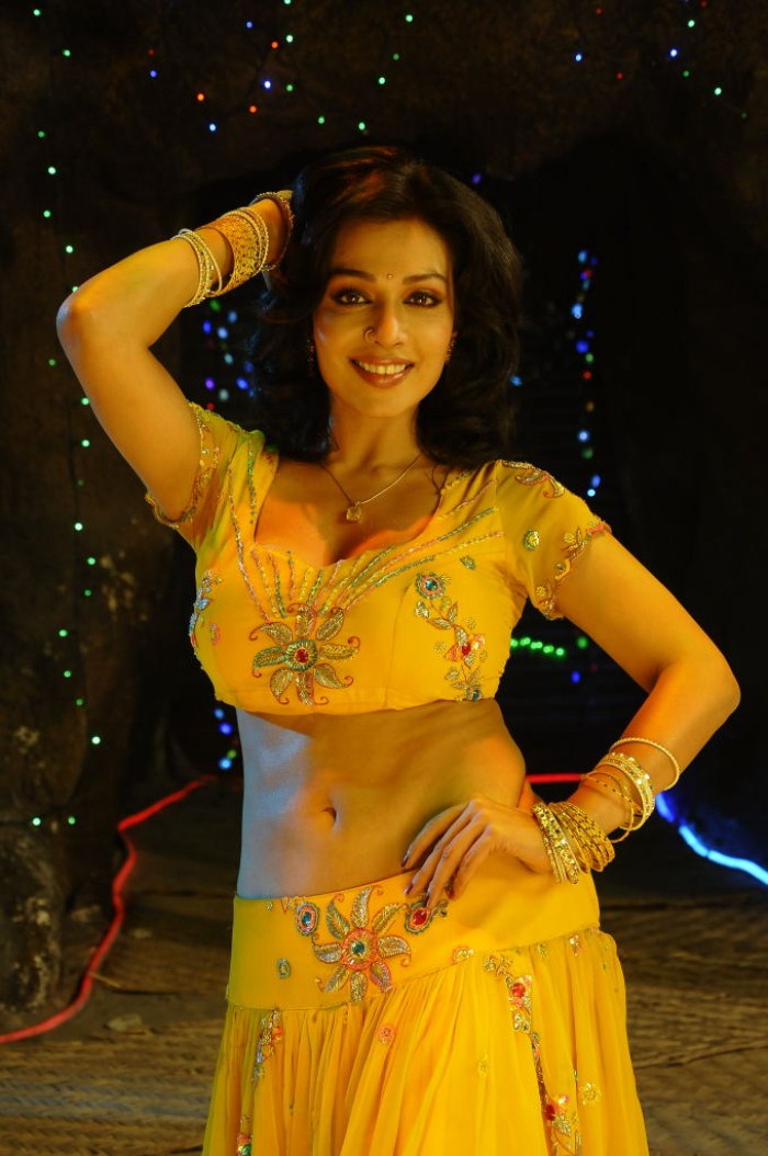 Asha shaini sexy pics