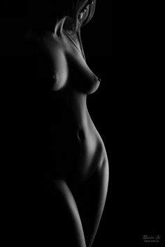 White black pictures of women and nude