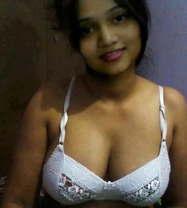 Sexy indian girls removing clothes
