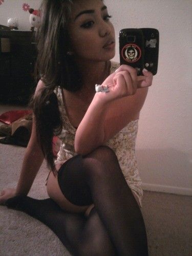Sexy pinay in shiny pantyhose