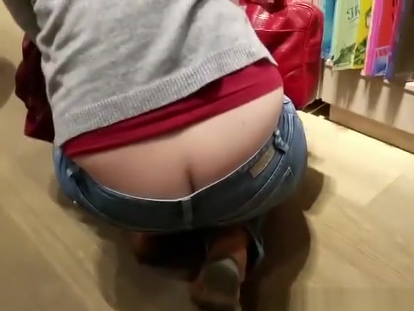 Candid ass butt crack girls