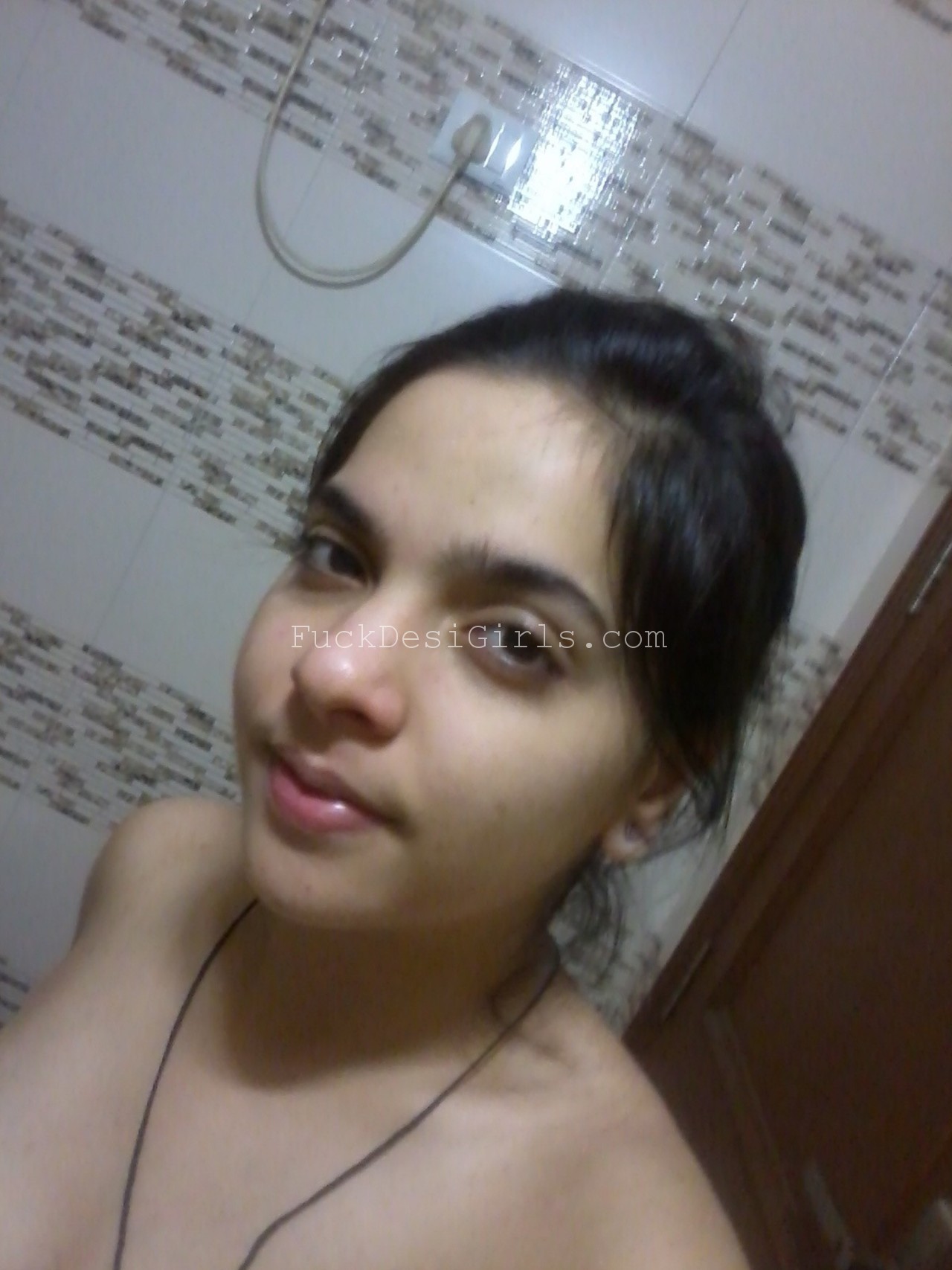 Desi girl bathroom selfie
