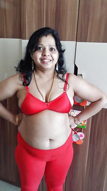 Hot mallu aunty nude