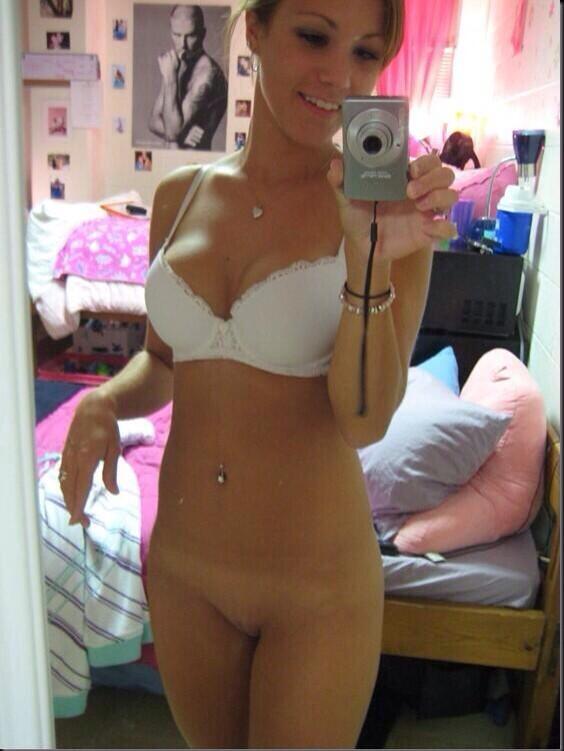 Selfies nude pussy mirror