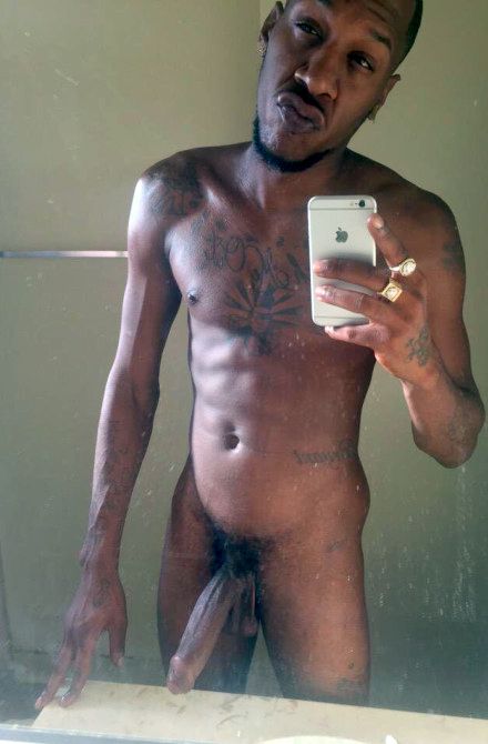 Nude black men selfies dick