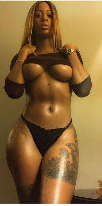 Thick nude woman with curves